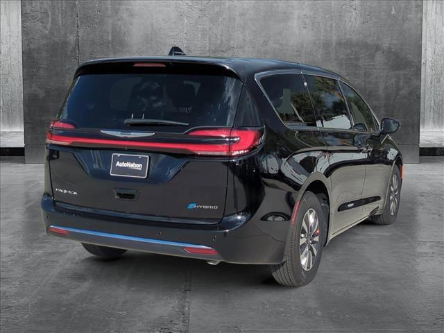 new 2025 Chrysler Pacifica Hybrid car, priced at $44,149