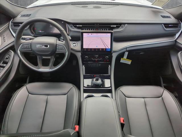 new 2025 Jeep Grand Cherokee car, priced at $45,845
