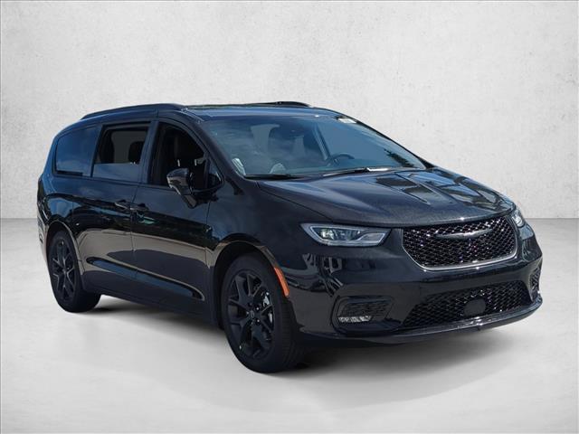 new 2026 Chrysler Pacifica car, priced at $45,905