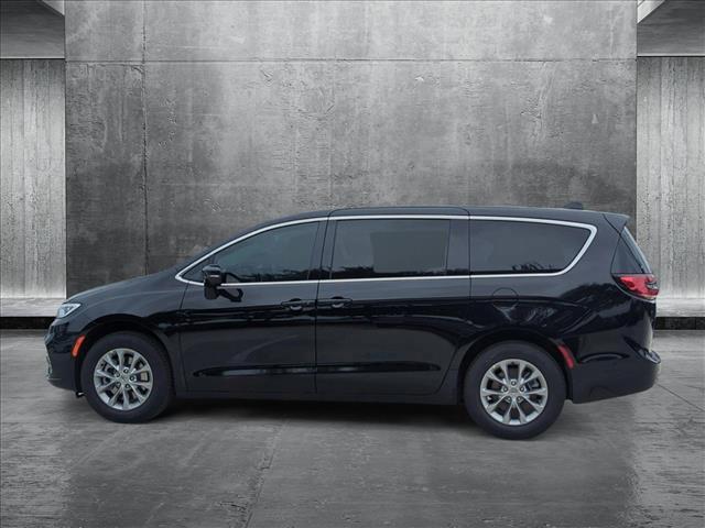 new 2025 Chrysler Pacifica car, priced at $43,896