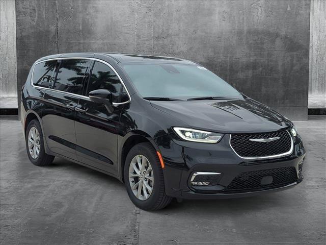 new 2025 Chrysler Pacifica car, priced at $43,896