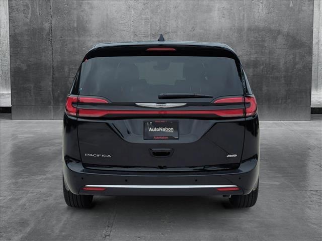 new 2025 Chrysler Pacifica car, priced at $43,896