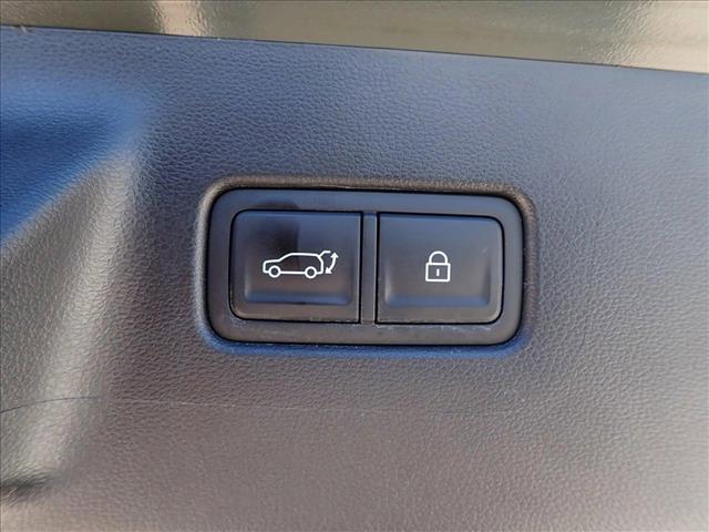 used 2024 Hyundai Santa Fe car, priced at $39,000
