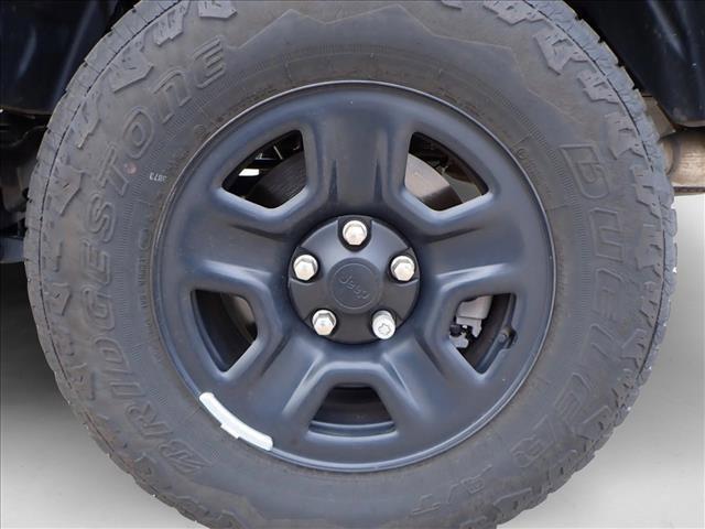 used 2023 Jeep Gladiator car, priced at $33,000