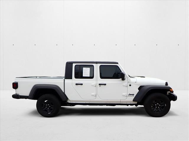used 2023 Jeep Gladiator car, priced at $33,000
