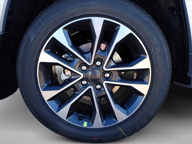 new 2025 Jeep Grand Cherokee car, priced at $62,339