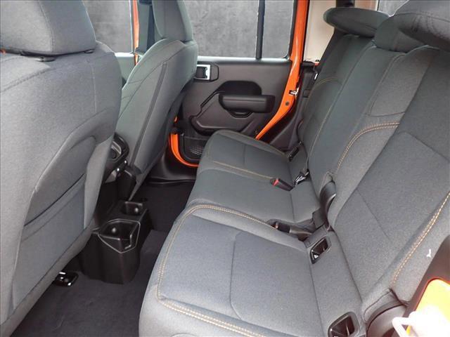 new 2025 Jeep Gladiator car, priced at $54,829