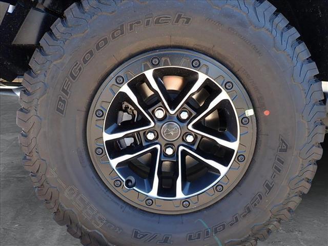 new 2025 Jeep Wrangler car, priced at $52,174