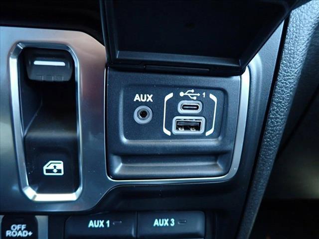 new 2025 Jeep Wrangler car, priced at $52,174
