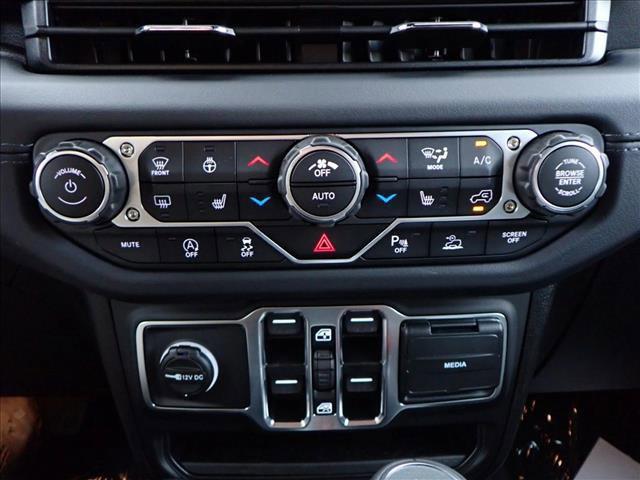 new 2025 Jeep Wrangler car, priced at $57,919