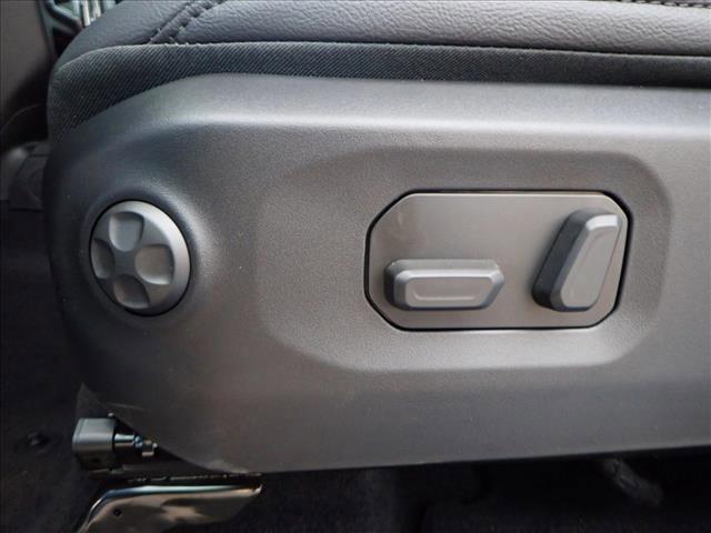 new 2025 Jeep Wrangler car, priced at $57,919