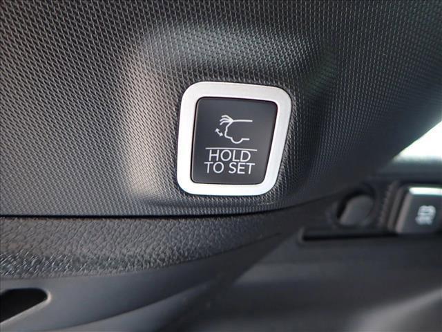 new 2025 Jeep Grand Cherokee car, priced at $56,384