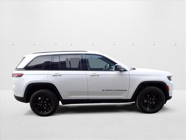 new 2025 Jeep Grand Cherokee car, priced at $40,427
