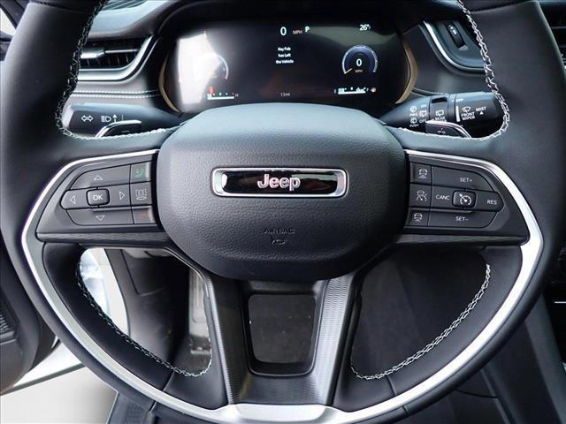 new 2025 Jeep Grand Cherokee car, priced at $40,427