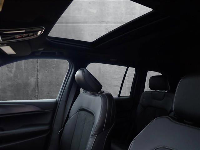 new 2025 Jeep Grand Cherokee car, priced at $46,474