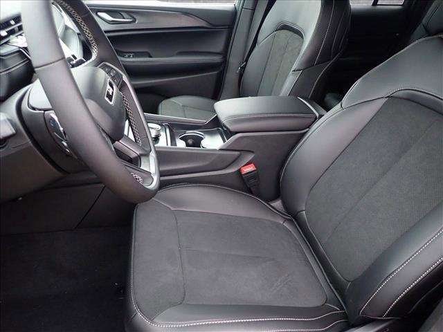 new 2025 Jeep Grand Cherokee car, priced at $46,474