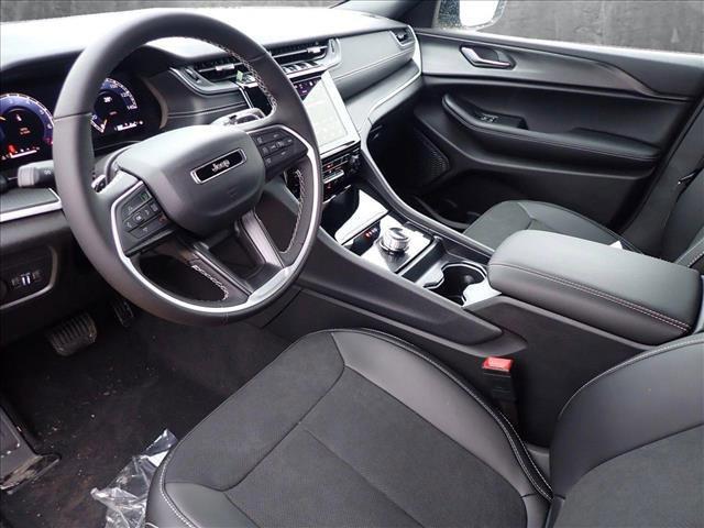 new 2025 Jeep Grand Cherokee car, priced at $46,474