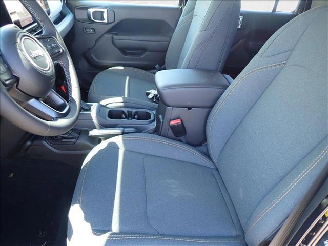 new 2025 Jeep Gladiator car, priced at $48,279