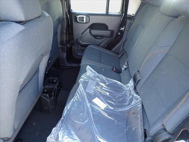 new 2025 Jeep Gladiator car, priced at $48,279