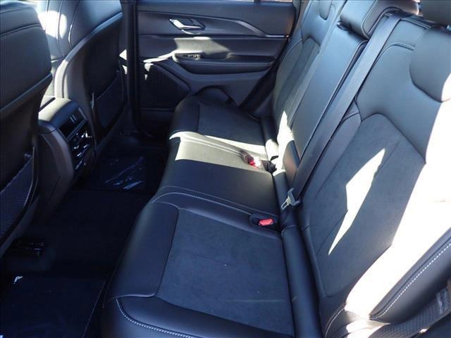 new 2025 Jeep Grand Cherokee car, priced at $45,879
