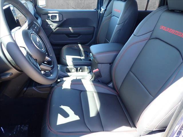 new 2025 Jeep Gladiator car, priced at $62,094