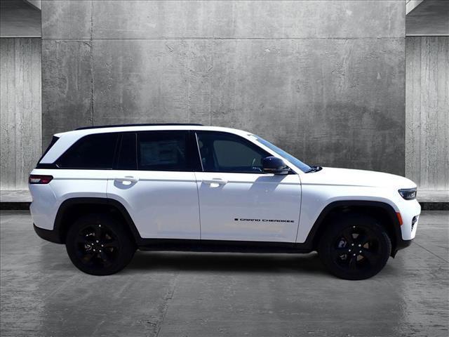 new 2025 Jeep Grand Cherokee car, priced at $49,449