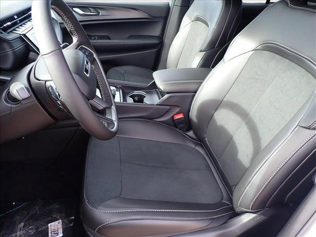 new 2025 Jeep Grand Cherokee car, priced at $44,484