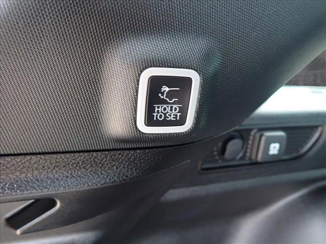 used 2024 Jeep Grand Cherokee car, priced at $38,544