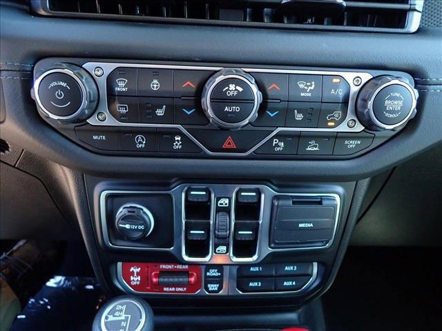 new 2025 Jeep Wrangler car, priced at $61,094