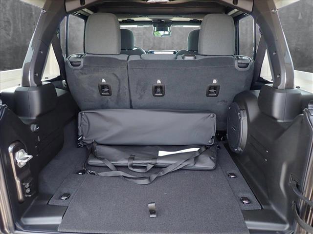 new 2025 Jeep Wrangler car, priced at $61,094