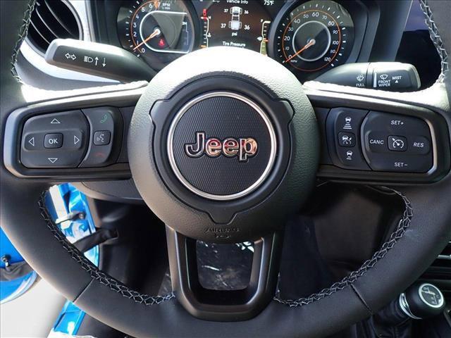 new 2025 Jeep Gladiator car, priced at $47,779