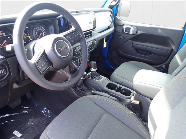 new 2025 Jeep Gladiator car, priced at $47,779