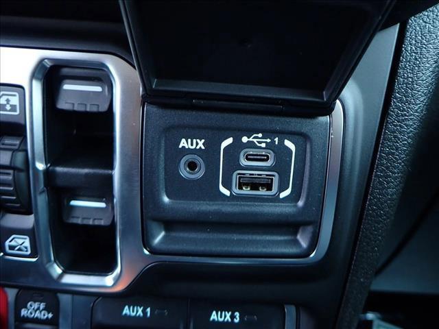 new 2025 Jeep Wrangler car, priced at $59,999