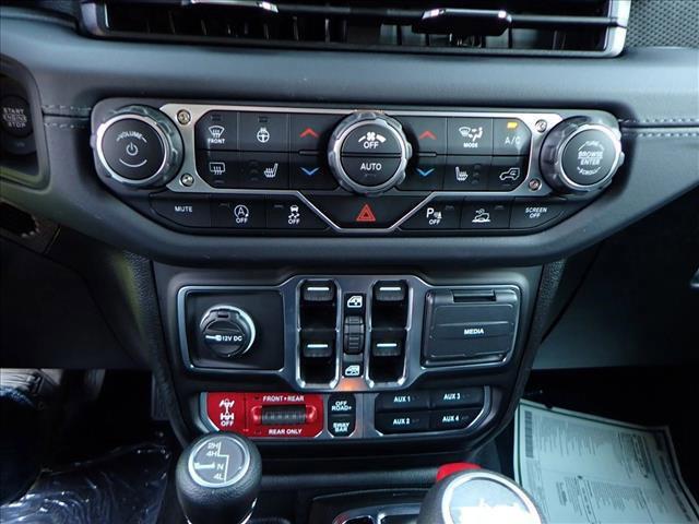 new 2025 Jeep Wrangler car, priced at $59,999