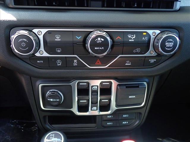 new 2025 Jeep Gladiator car, priced at $44,504