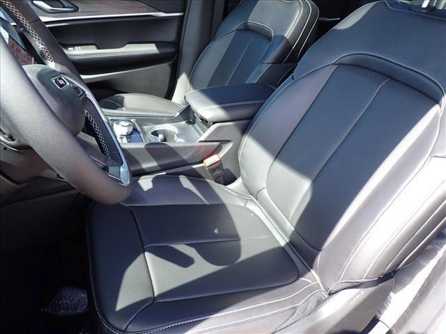 new 2025 Jeep Grand Cherokee car, priced at $54,409