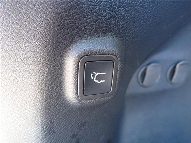 used 2021 Jeep Cherokee car, priced at $25,998
