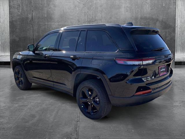 new 2025 Jeep Grand Cherokee car, priced at $54,754