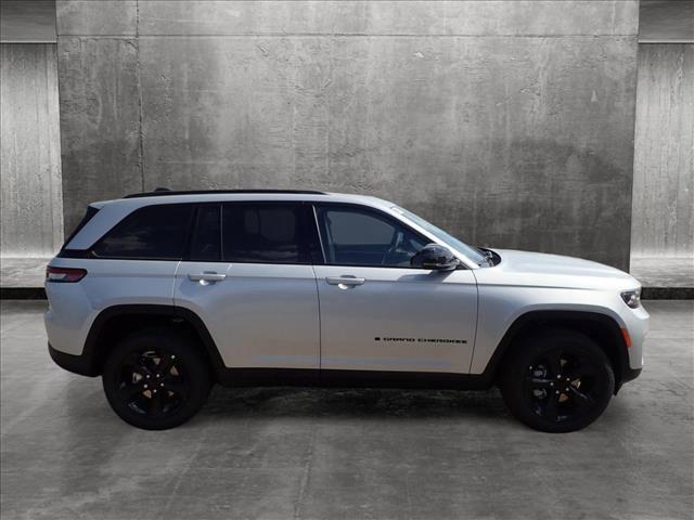 new 2024 Jeep Grand Cherokee car, priced at $43,799