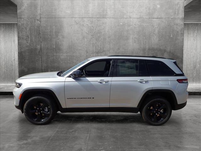 new 2024 Jeep Grand Cherokee car, priced at $43,799