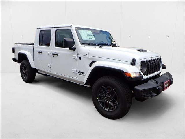 new 2025 Jeep Gladiator car, priced at $47,484