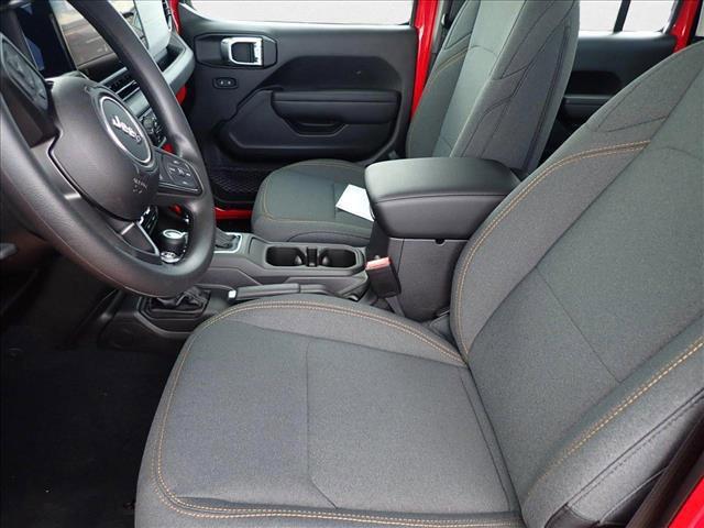 new 2025 Jeep Gladiator car, priced at $42,849