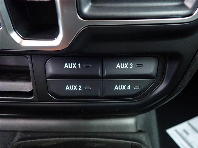new 2025 Jeep Gladiator car, priced at $45,099