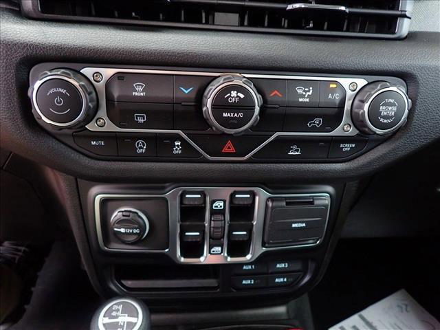 new 2025 Jeep Gladiator car, priced at $45,099