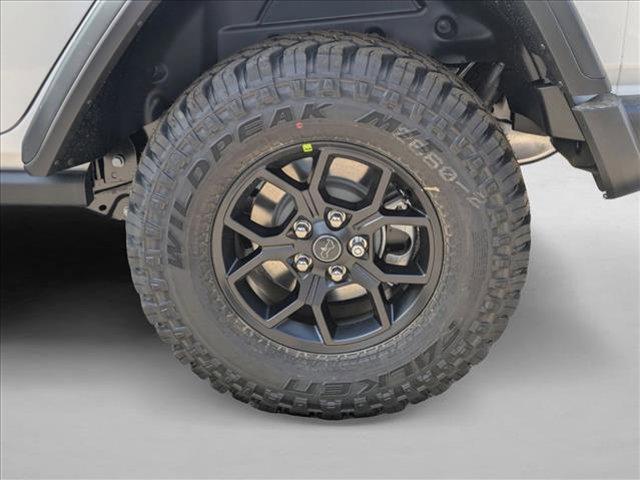 new 2025 Jeep Wrangler car, priced at $45,779