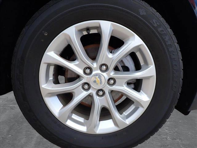 used 2021 Chevrolet Equinox car, priced at $17,000