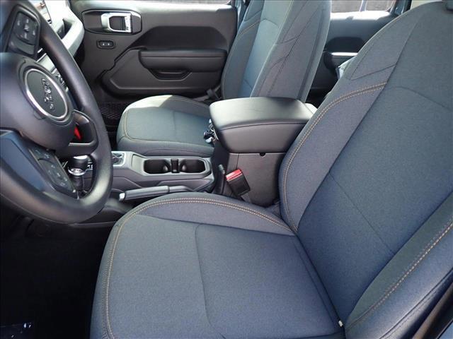 new 2025 Jeep Gladiator car, priced at $45,099