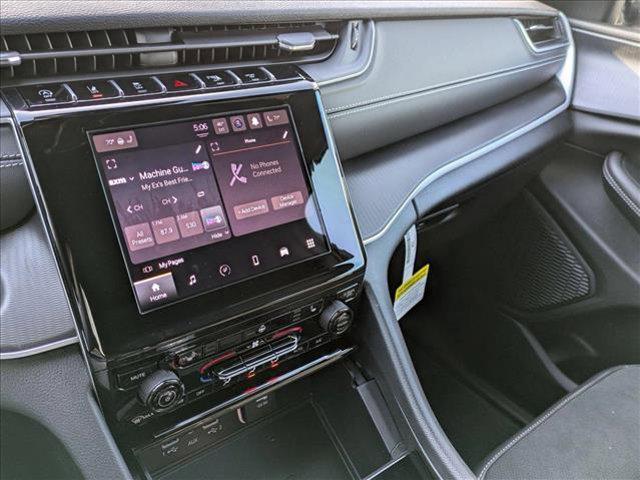 new 2025 Jeep Grand Cherokee car, priced at $46,474