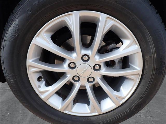 used 2019 Jeep Cherokee car, priced at $12,499