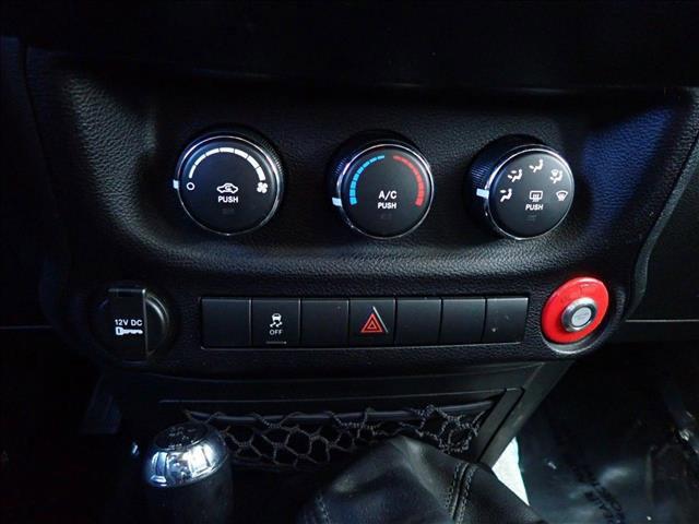 used 2015 Jeep Wrangler Unlimited car, priced at $20,750